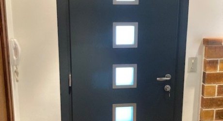 Porte d'entrée aluminium
