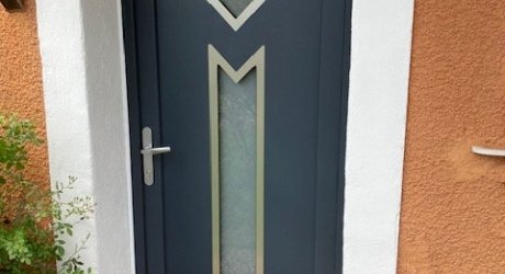 Porte d'entrée PVC