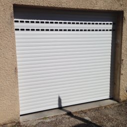 Porte de garage enroulable